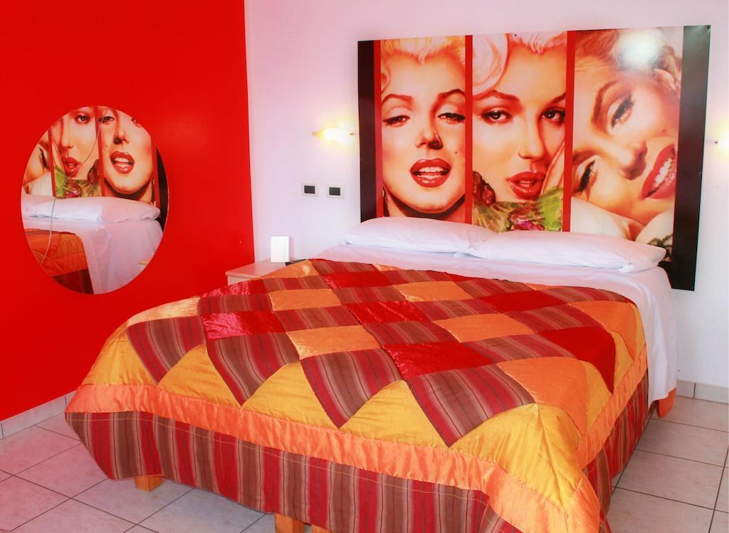 Hotel Villa Cesare B&B Alba Adriatica Ruang foto